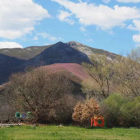 Planet Ancares Отель Кандин